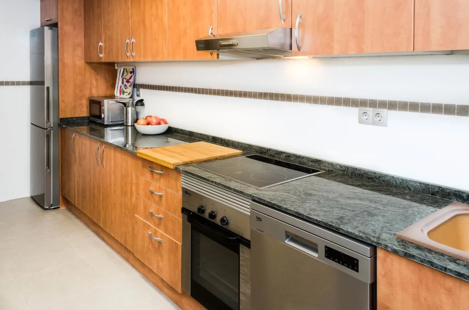 ApartUP Levante Skyline