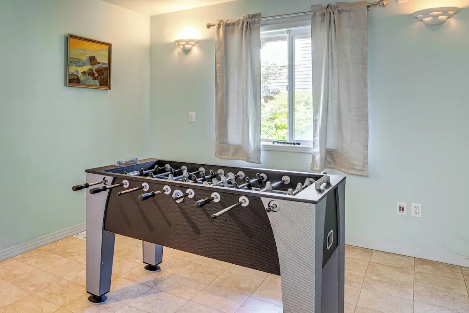 Walk to Shore: Home w/ Deck in Rockaway Beach!
