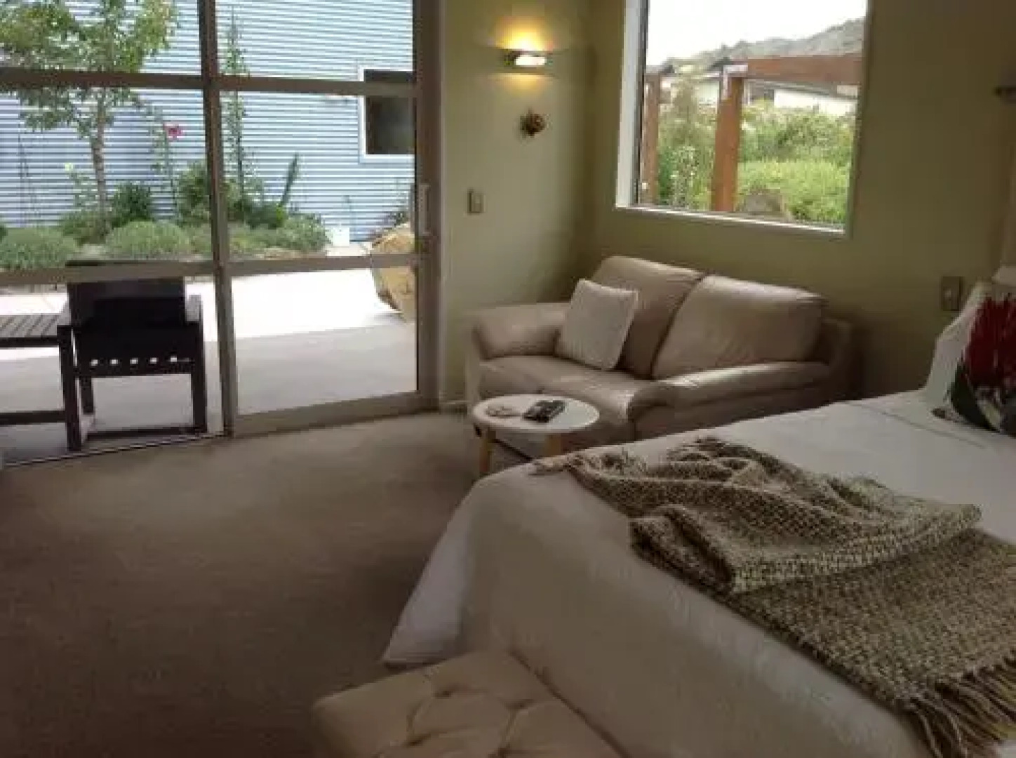 Alexandra Lookout B&B