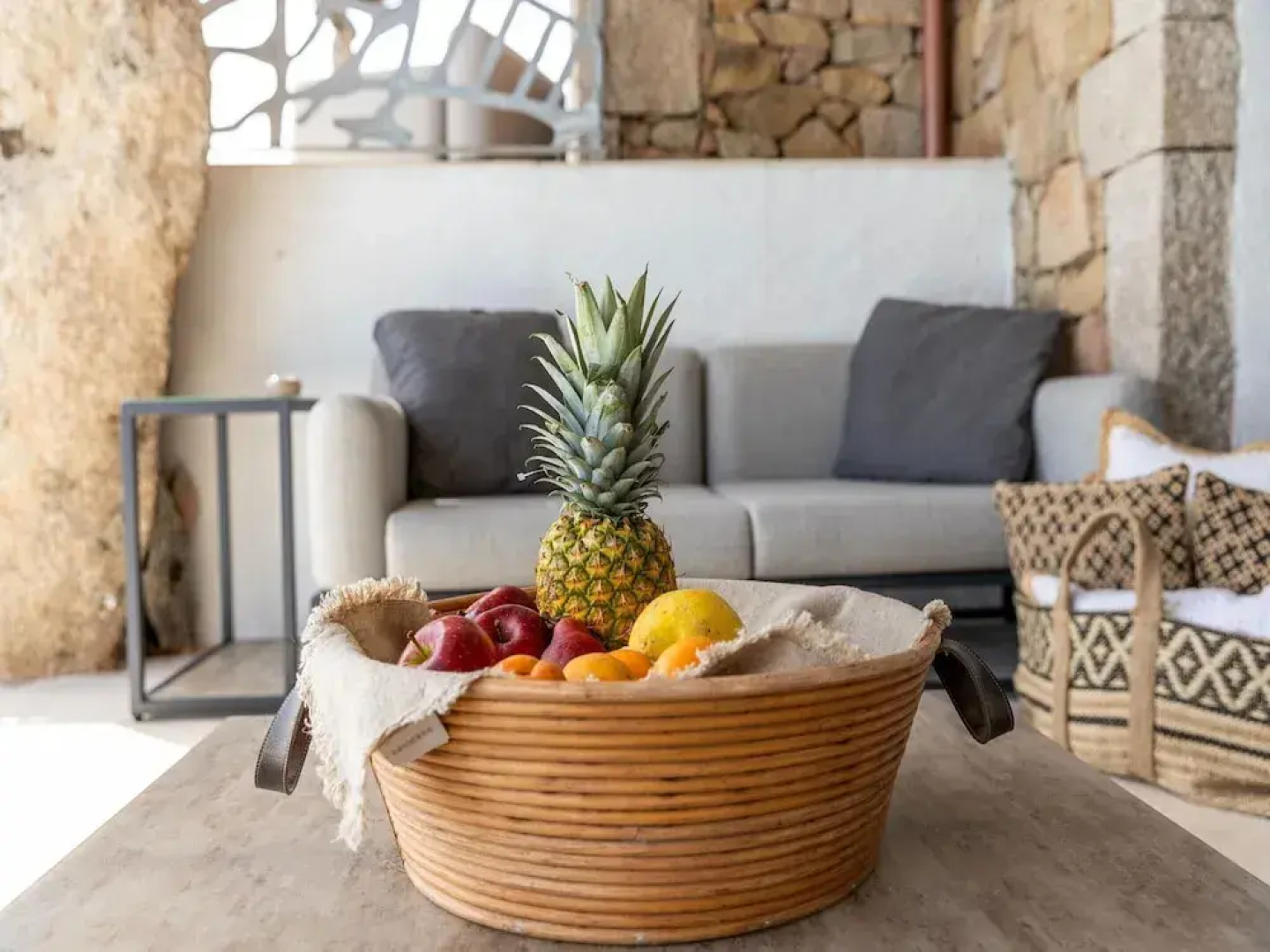 Luxe Cote Stay- Elegant Villa