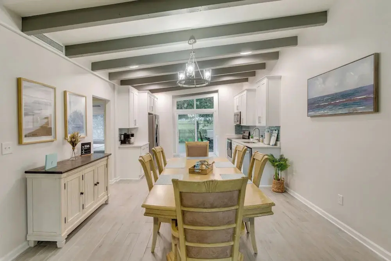 Bright Jekyll Island Home w/ Deck < 1 Mi to Beach