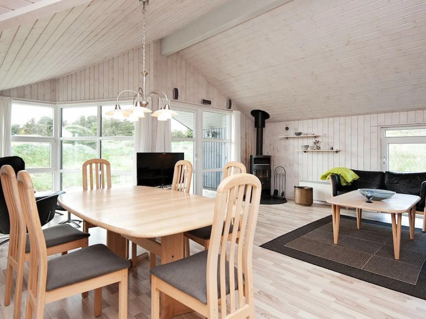 Cozy Holiday Home in Henne Jutland With Indoor Whirlpool