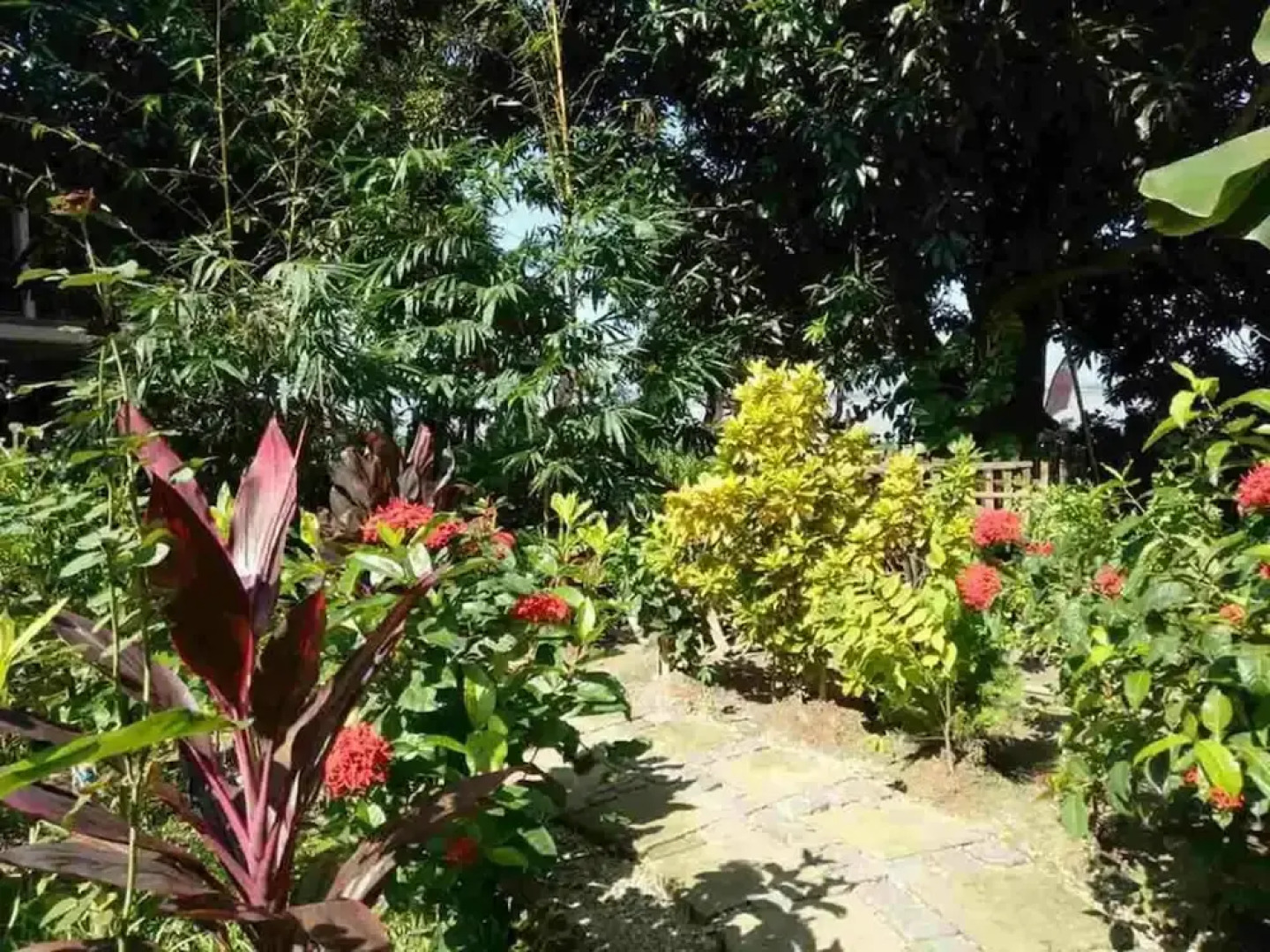 Salay River View Inn