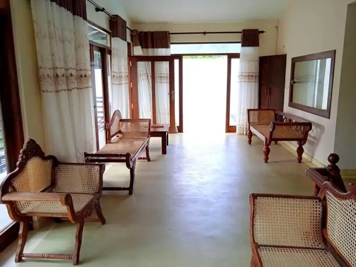 Heaven Thalalla- 4BHK Superior Villa With Private Pool and inside apartments