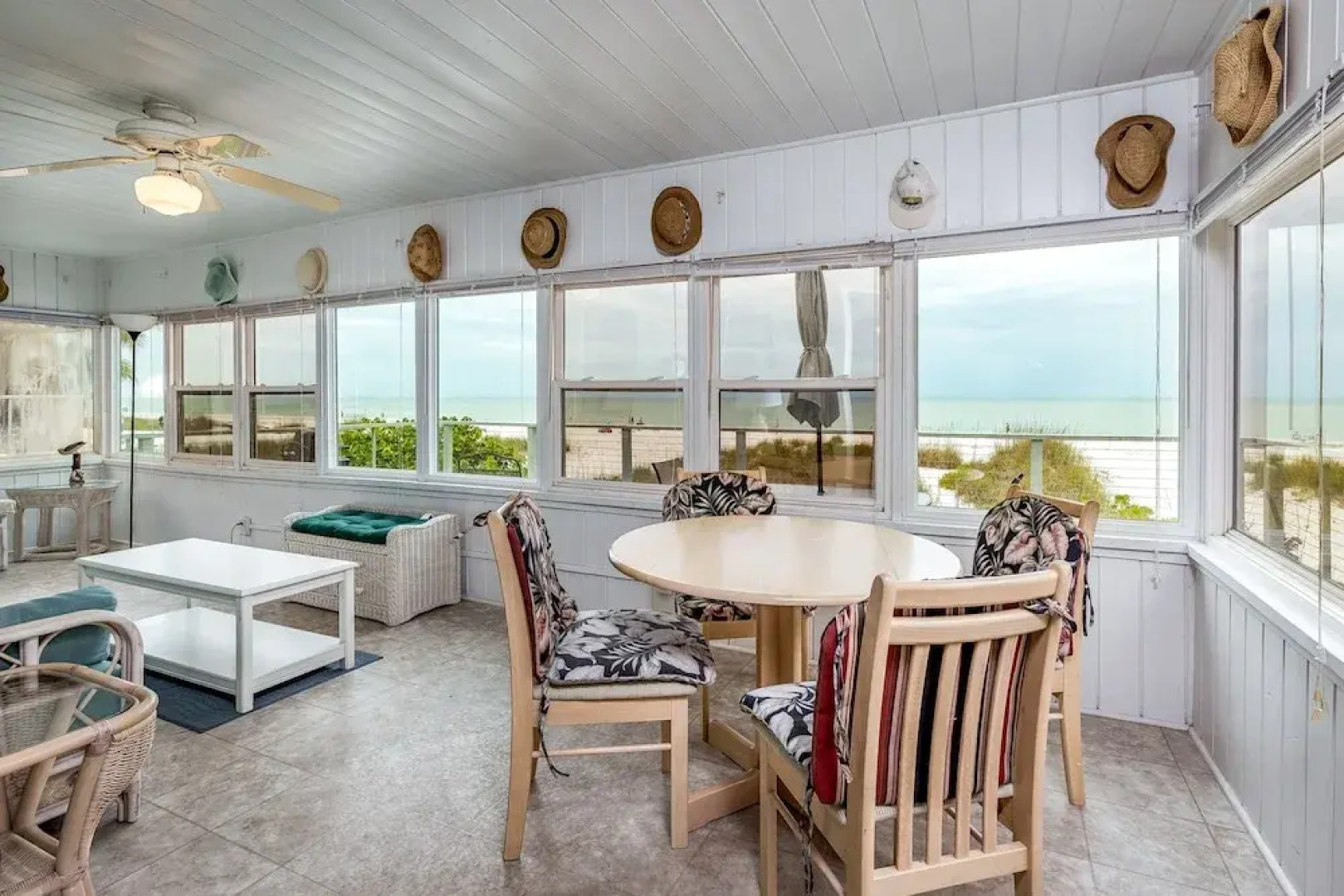 Sandy Toes Cottage by Vacation Rental Pros