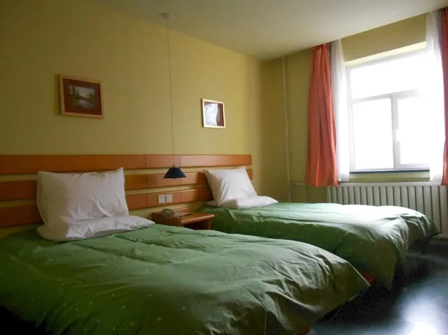 Home Inn Urumuqi Zhongshan Road