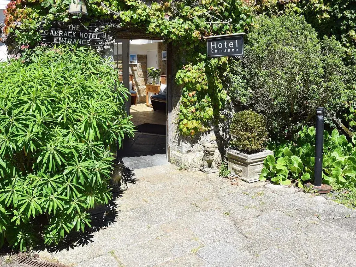 The Garrack Hotel & Restaurant