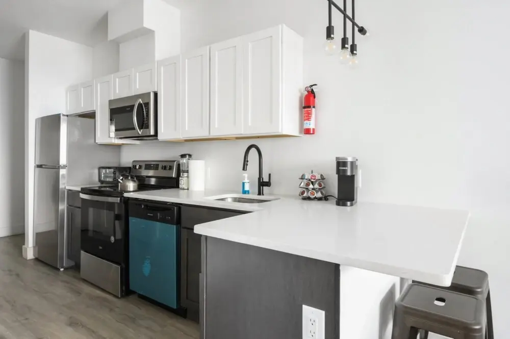 Luxury 2BR 30 Mins to Manhattan Evonify