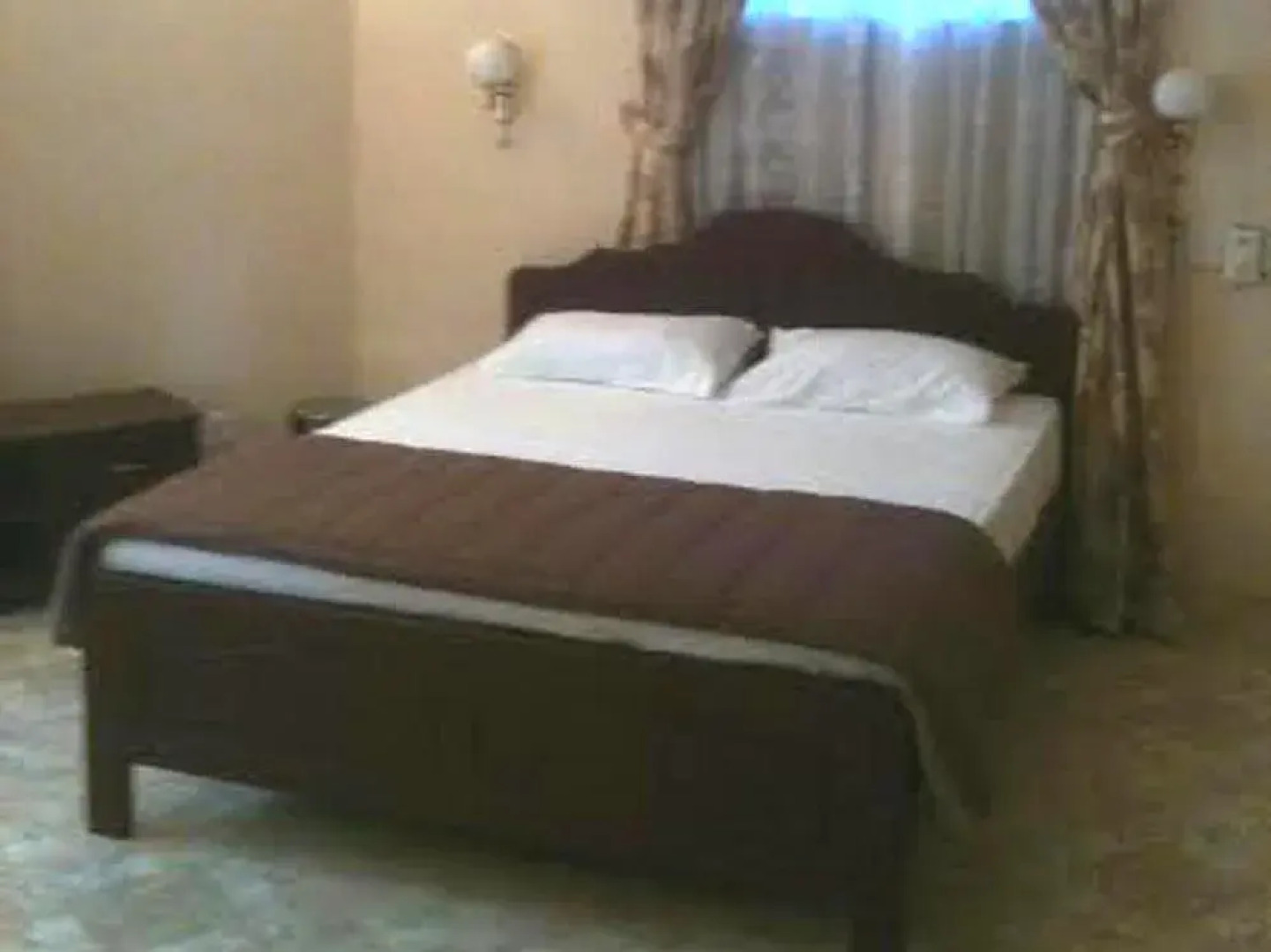 Airport Lounge Hotel