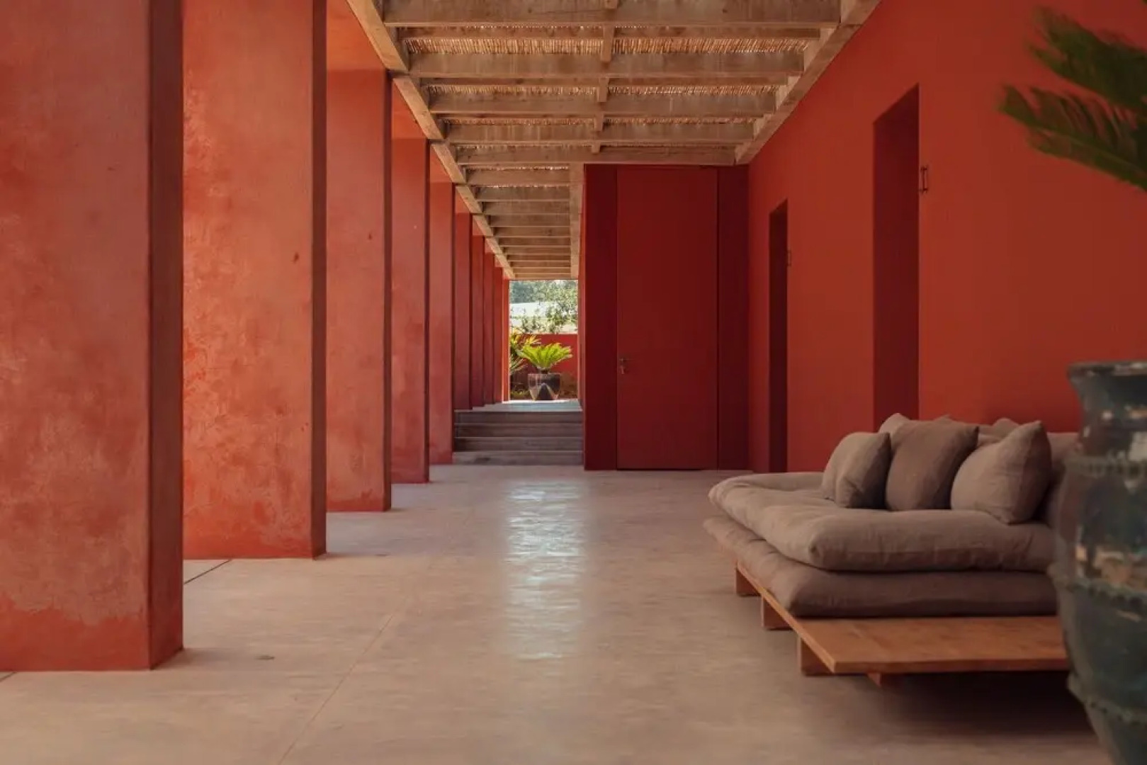 LUZ Culinary Wine Lodge