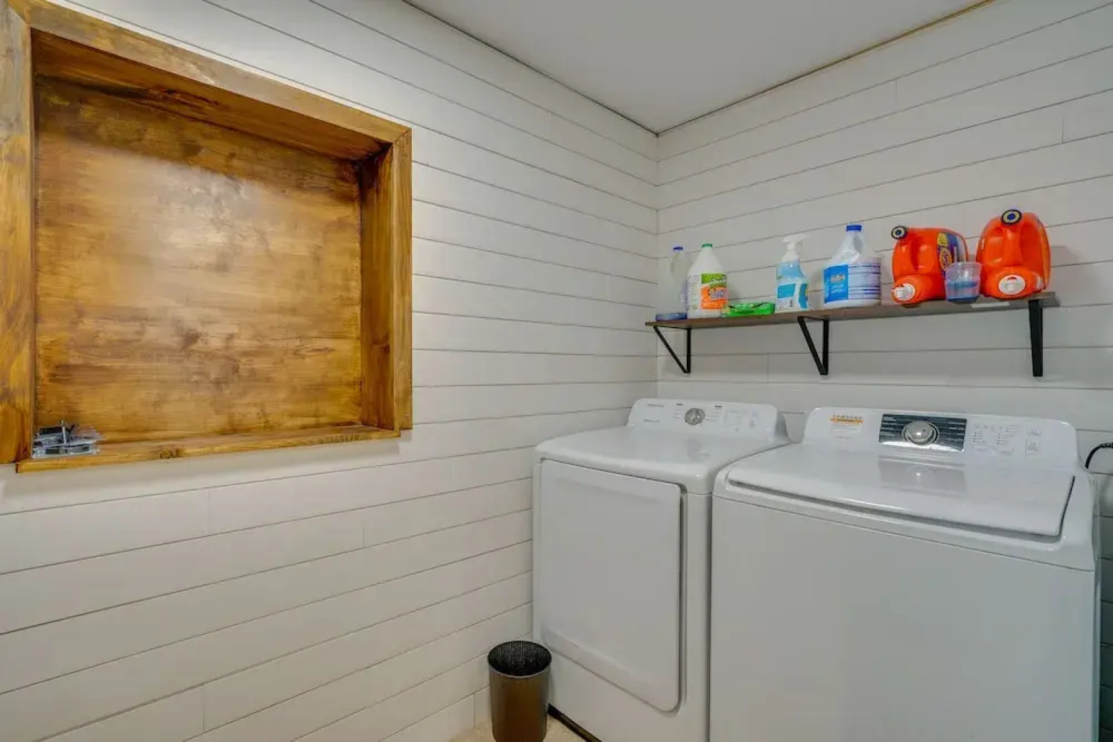 North Fort Myers Home w/ Hot Tub & Boat Dock