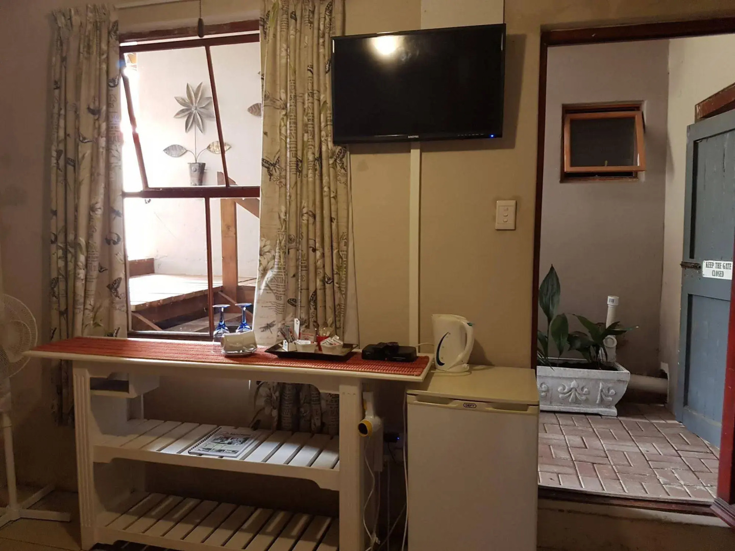 Flametree Guesthouse