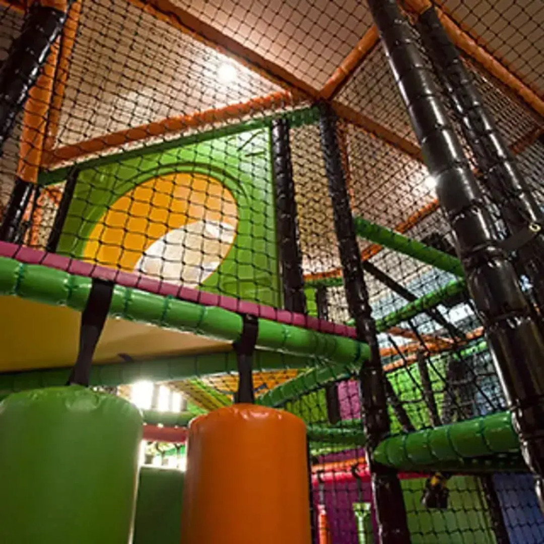 2 Bedroom 6 Berth Caravan With Decking