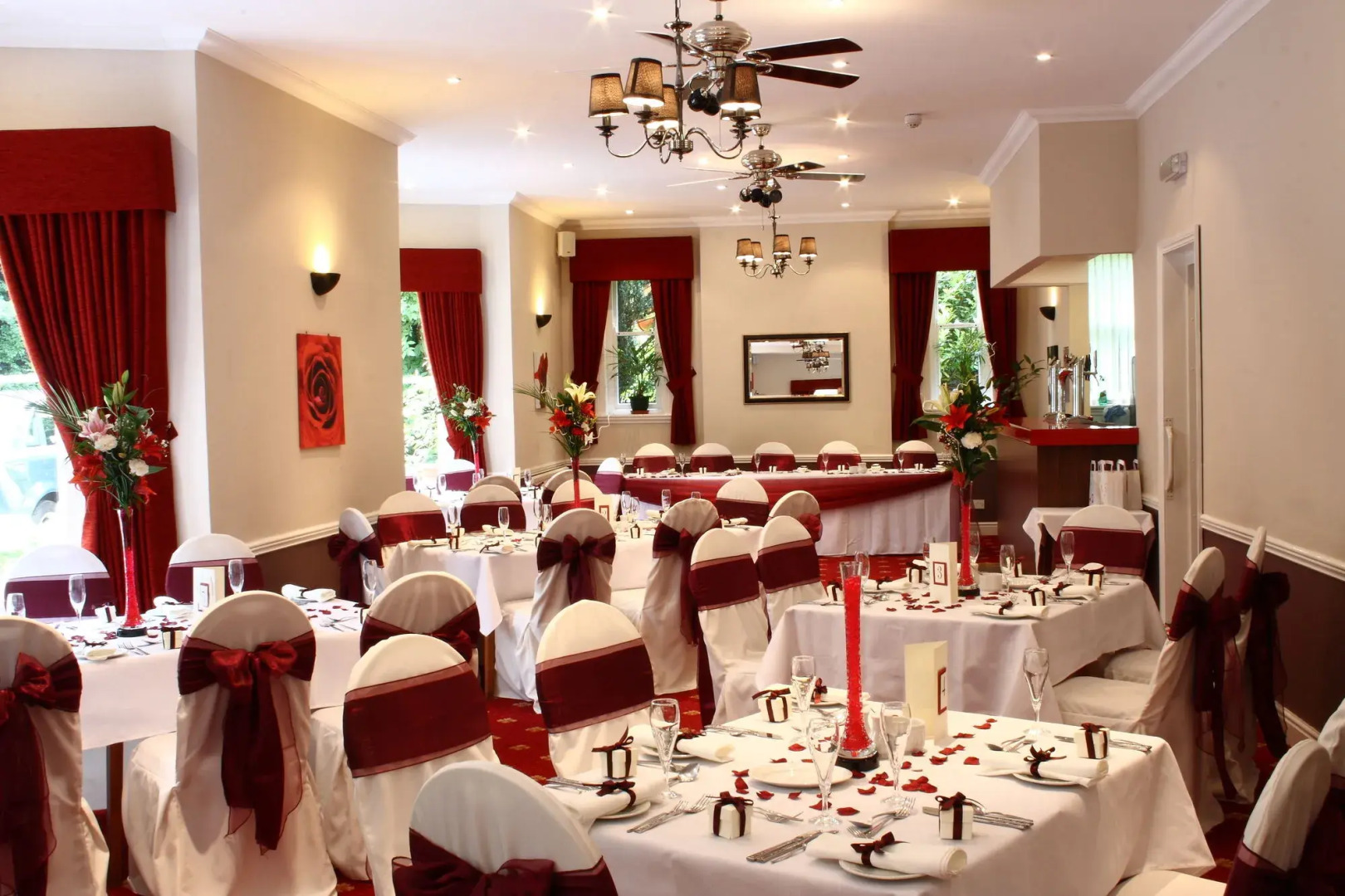 Old Rose and Crown Hotel