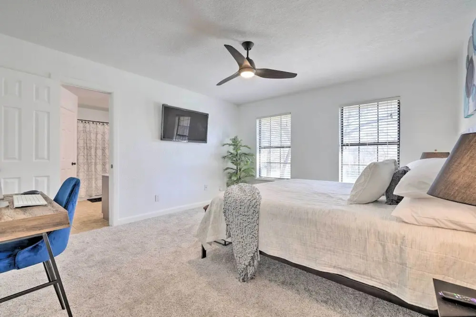 Riverfront Seguin Home w/ Dock: 3 Mi to Dtwn!