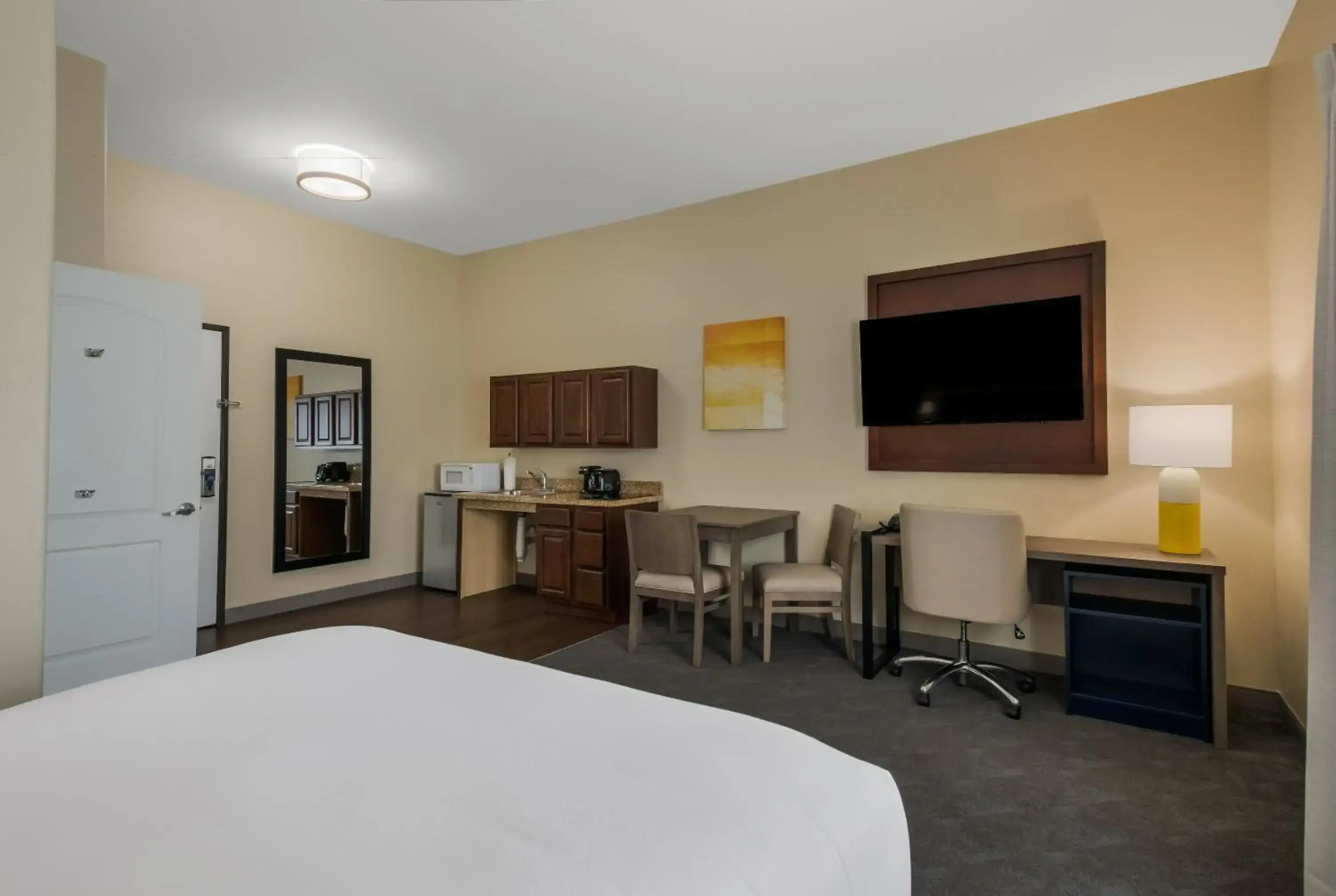 Comfort Inn & Suites Barnesville - Frackville