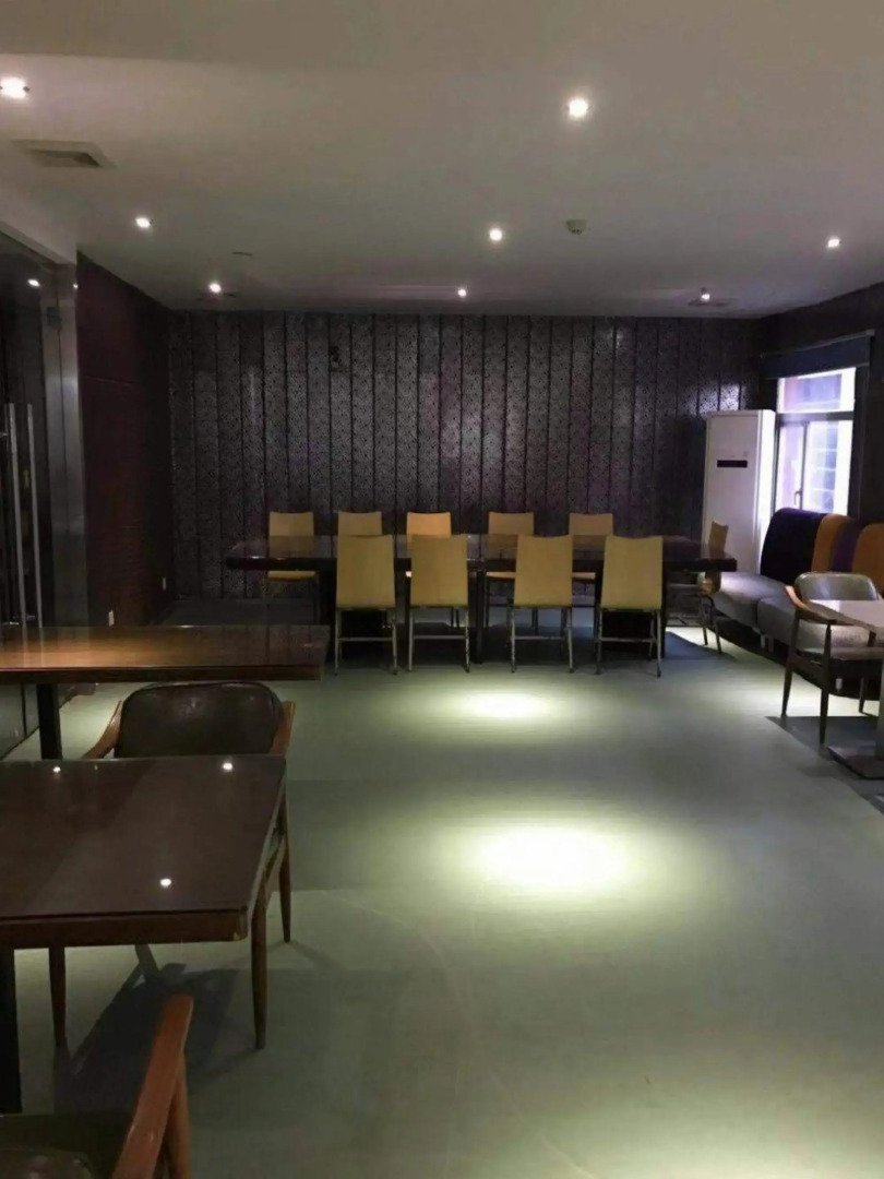 Pebble Motel (Pengtai Department Store Shopping Center)