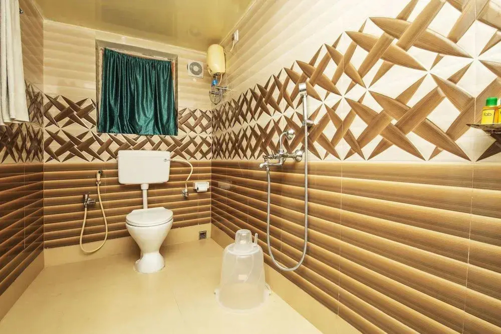 FabHotel Paradise Inn Salt Lake