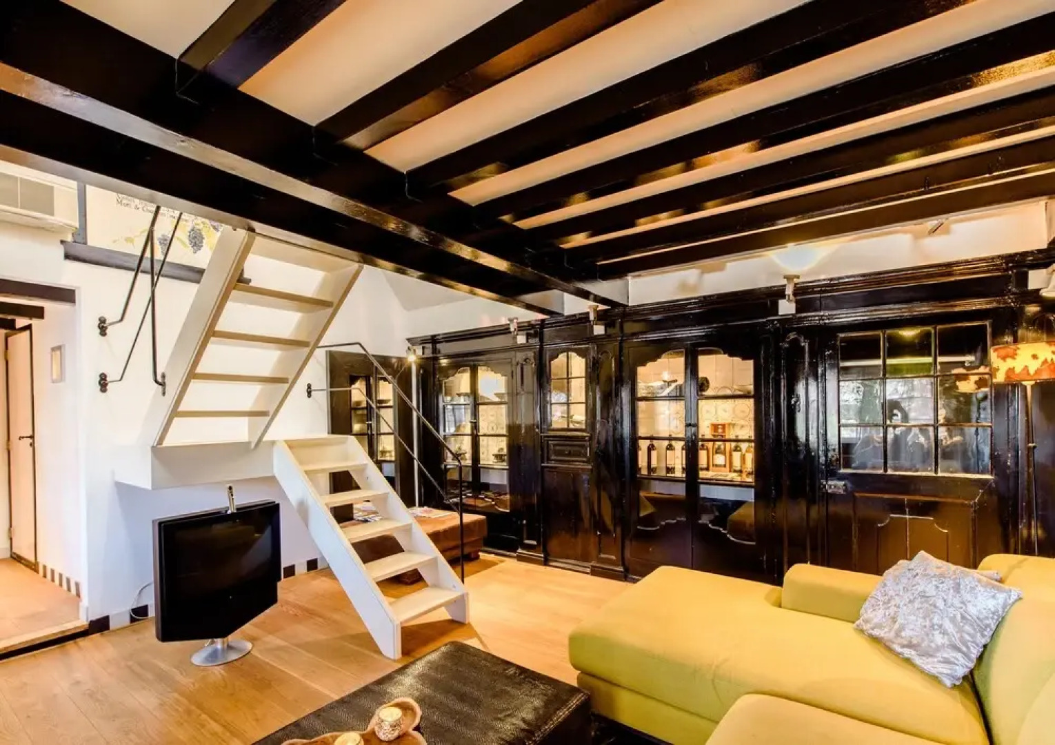 Luxury Vintage Hotel Villa Beukenhof