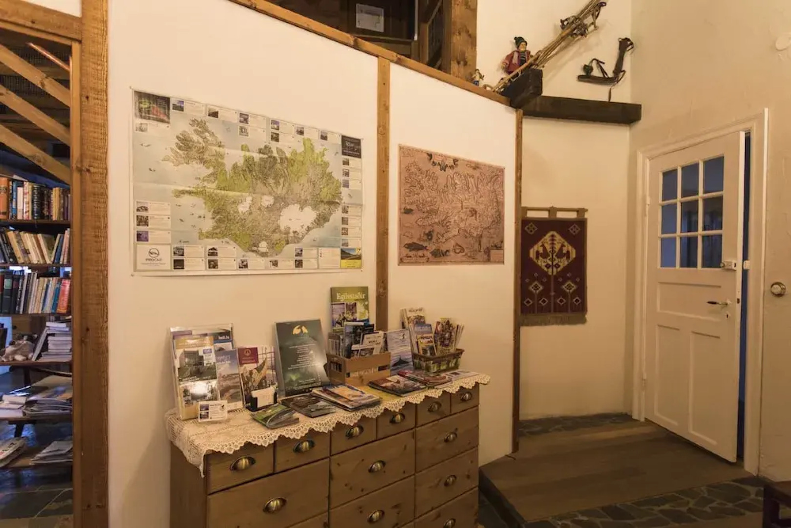 Raven's Bed and Breakfast