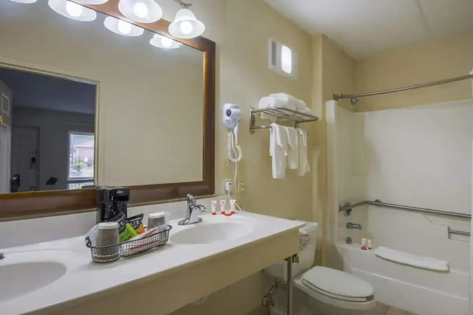 Ramada Limited Forest City