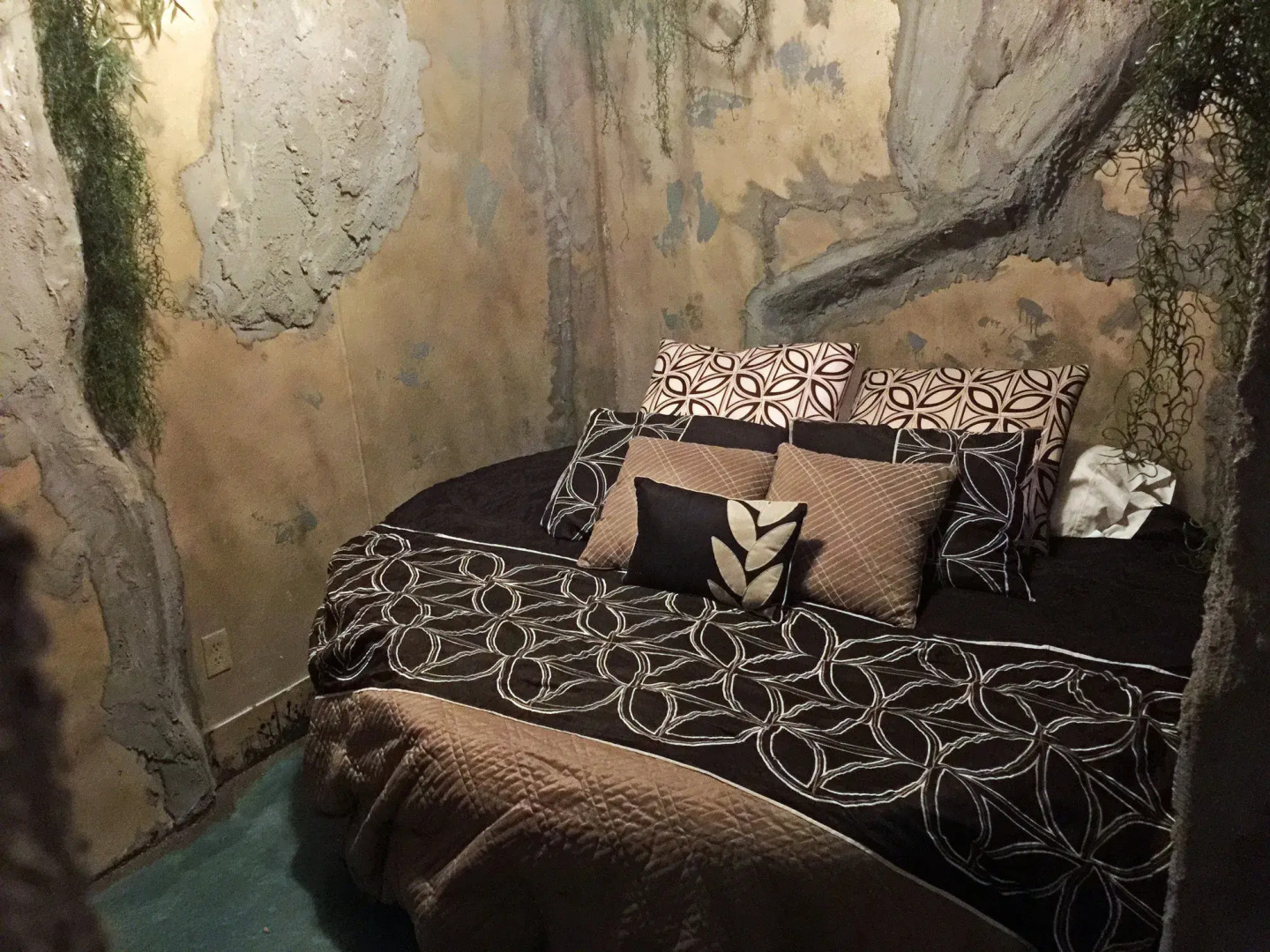 5th East Hall Bed & Breakfast