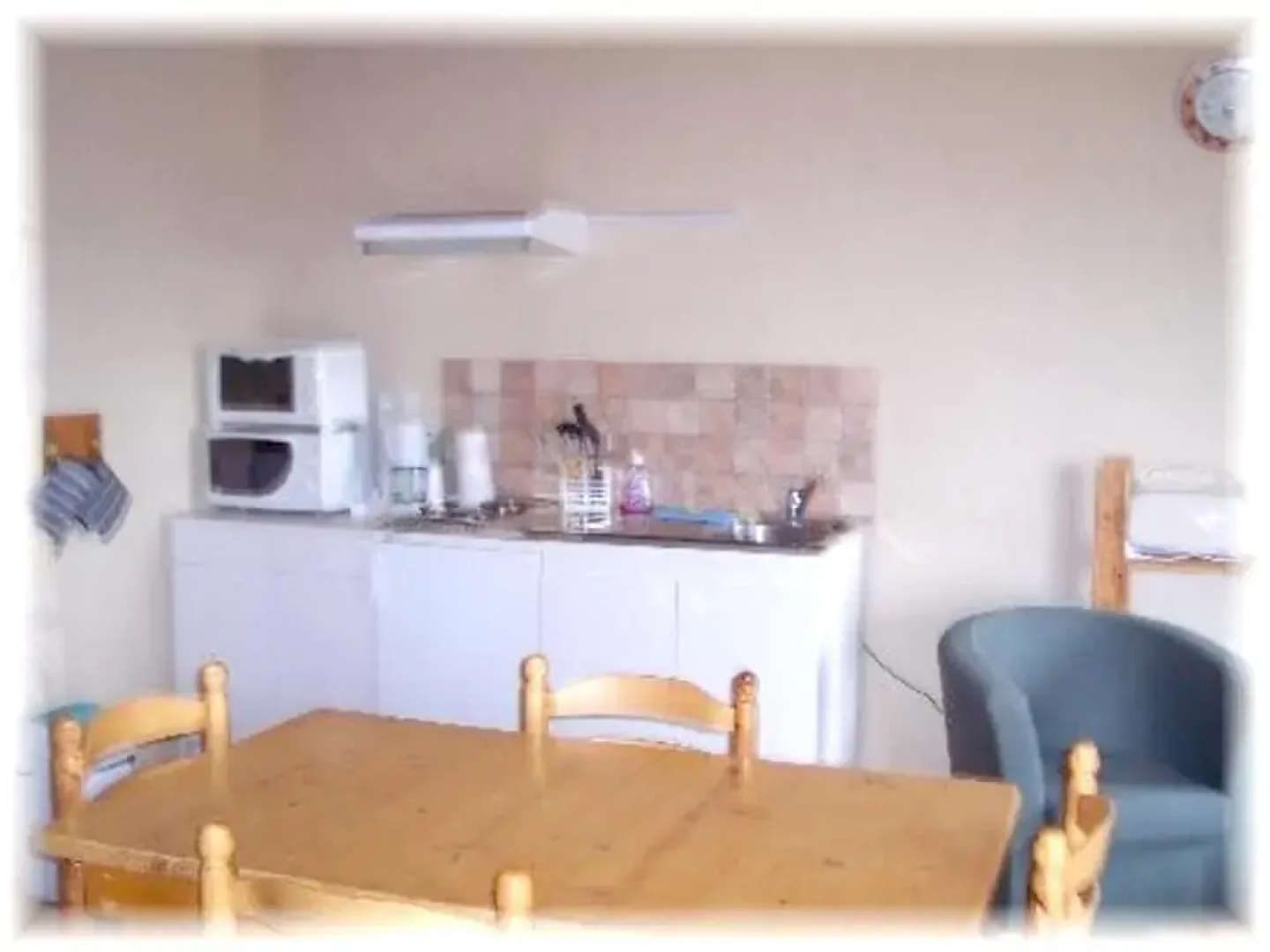 Apartment With one Bedroom in Blaignac, With Shared Pool, Furnished Garden and Wifi