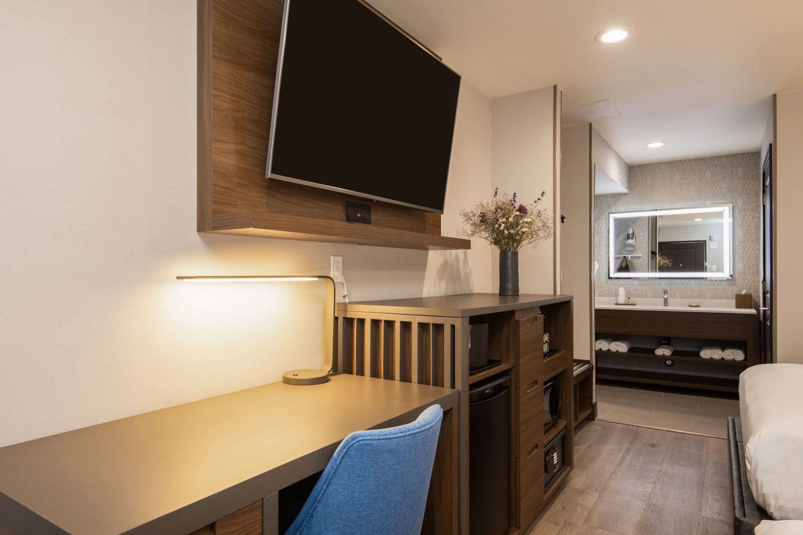 Americas Best Value Inn Golden Bear Inn