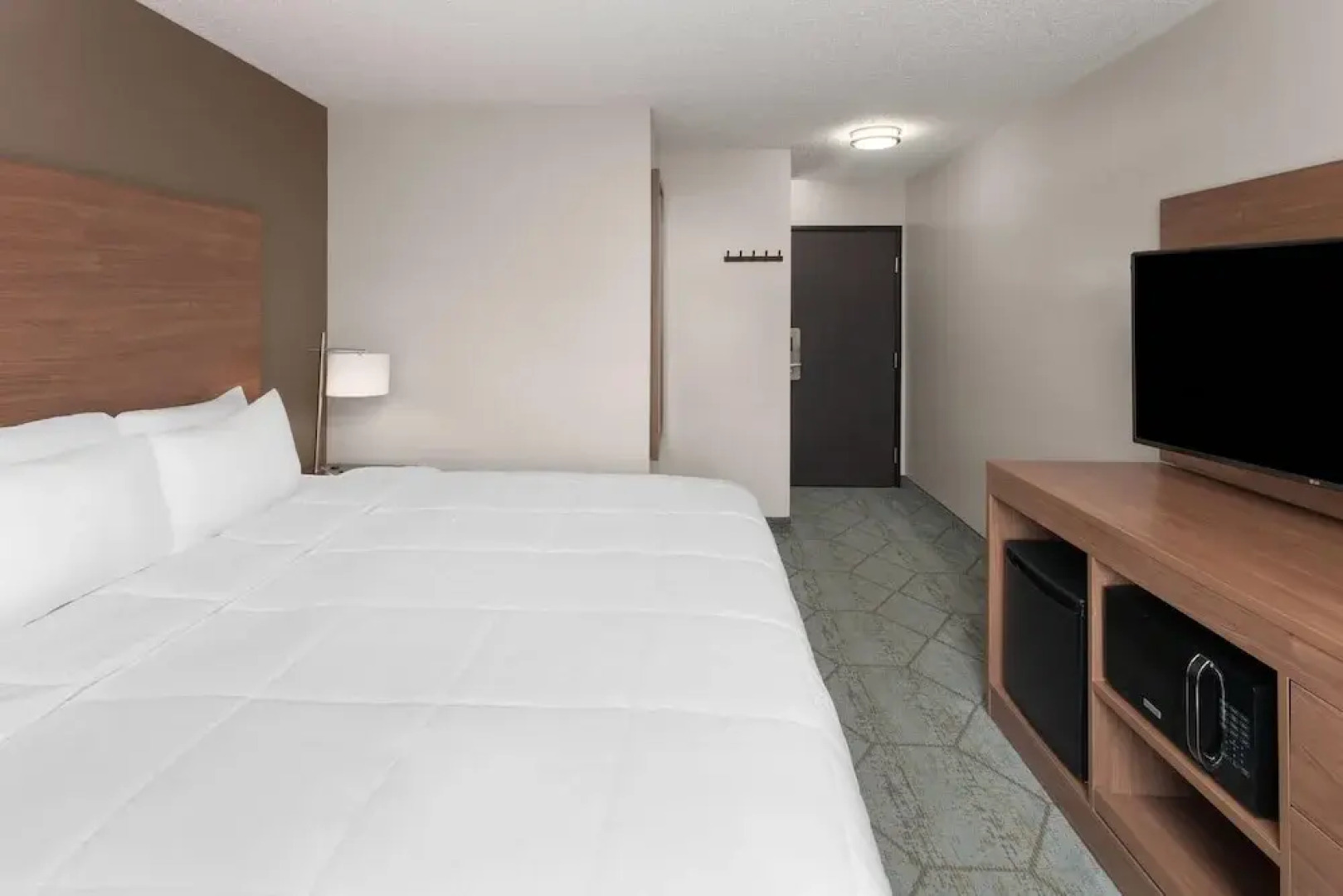 Super 8 Oshkosh Airport