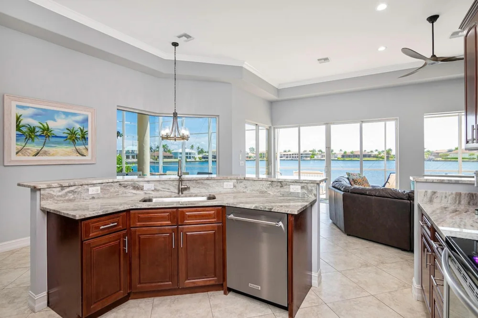 Waterfront Home With Pool, spa and 2nd Floor Balcony