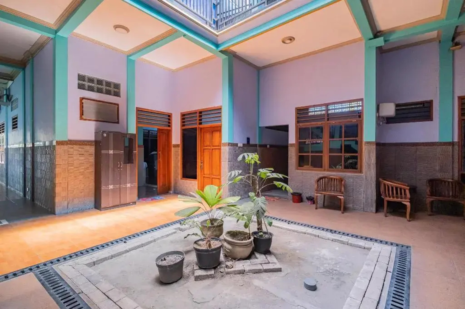 RedDoorz Syariah near Alun Alun Bojonegoro