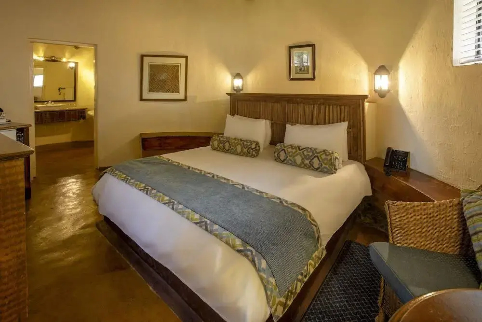 Bush Bungalows at Sun City Resort