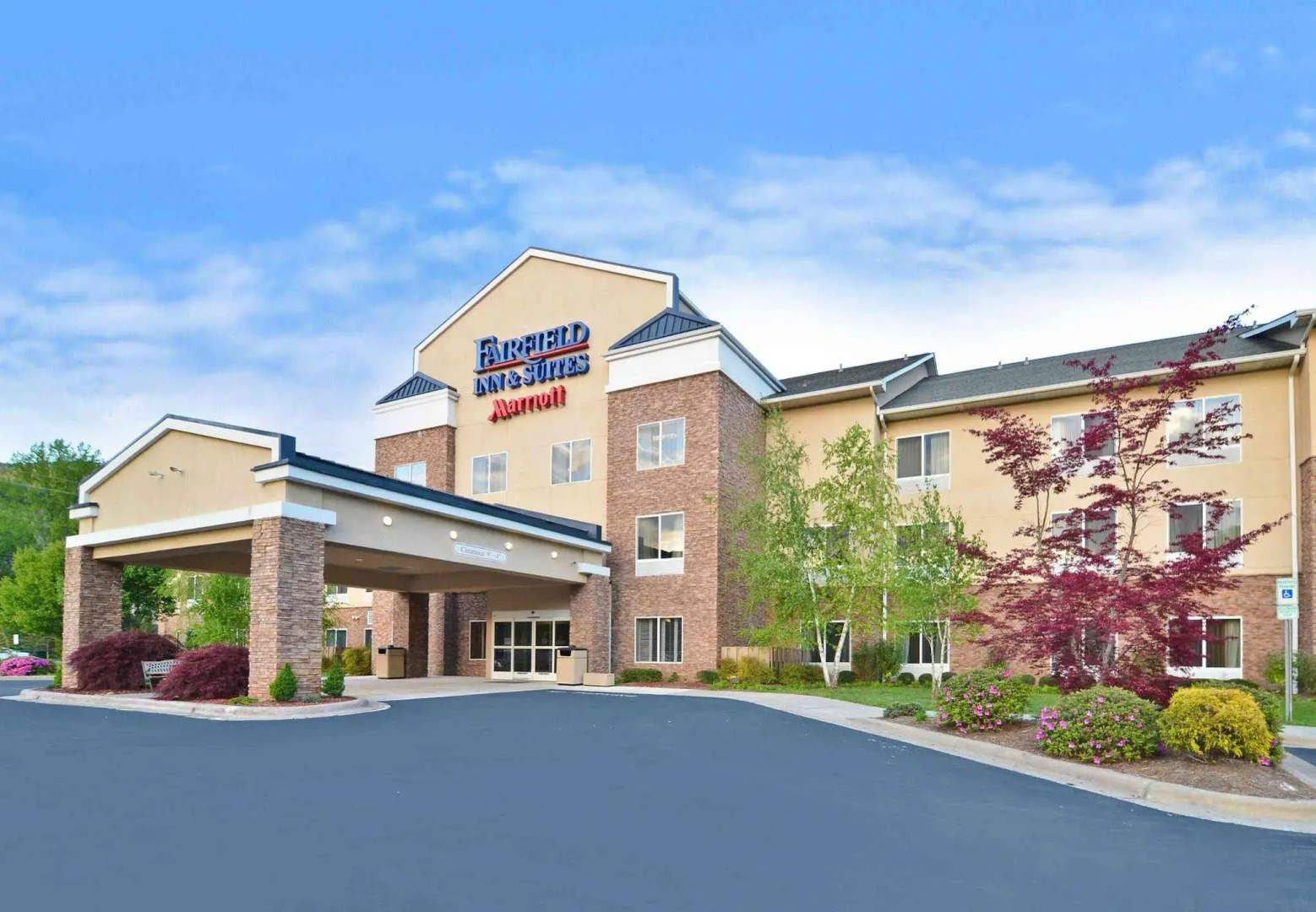 Fairfield Inn Suites by Marriott Cherokee