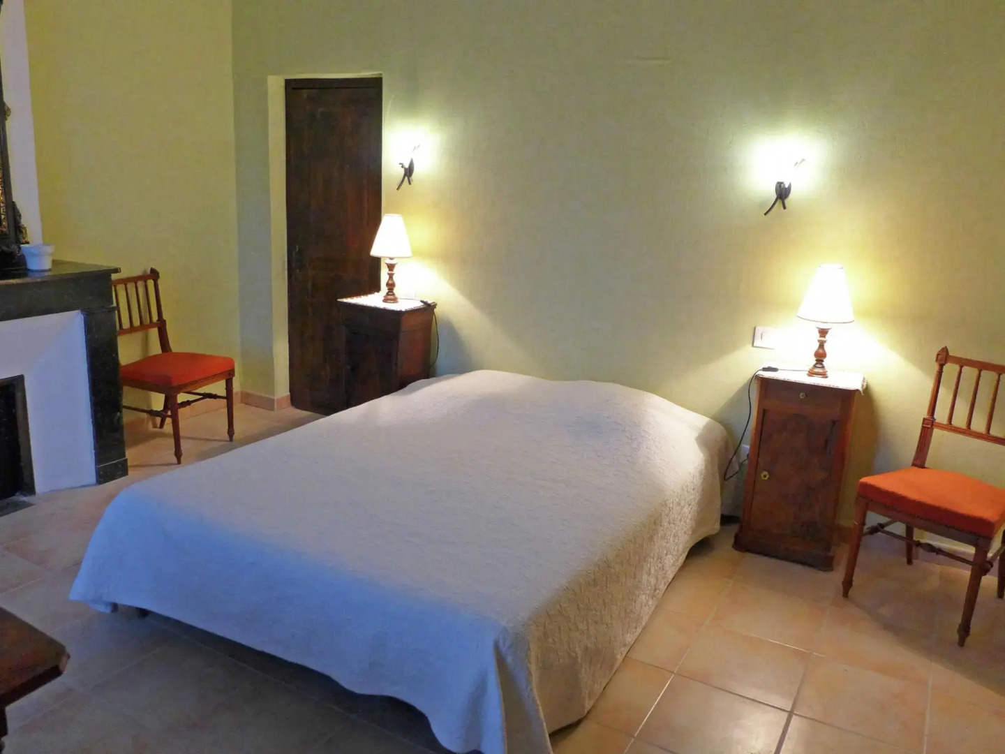 Holiday Home in Montbrun-des-Corbieres with Pool