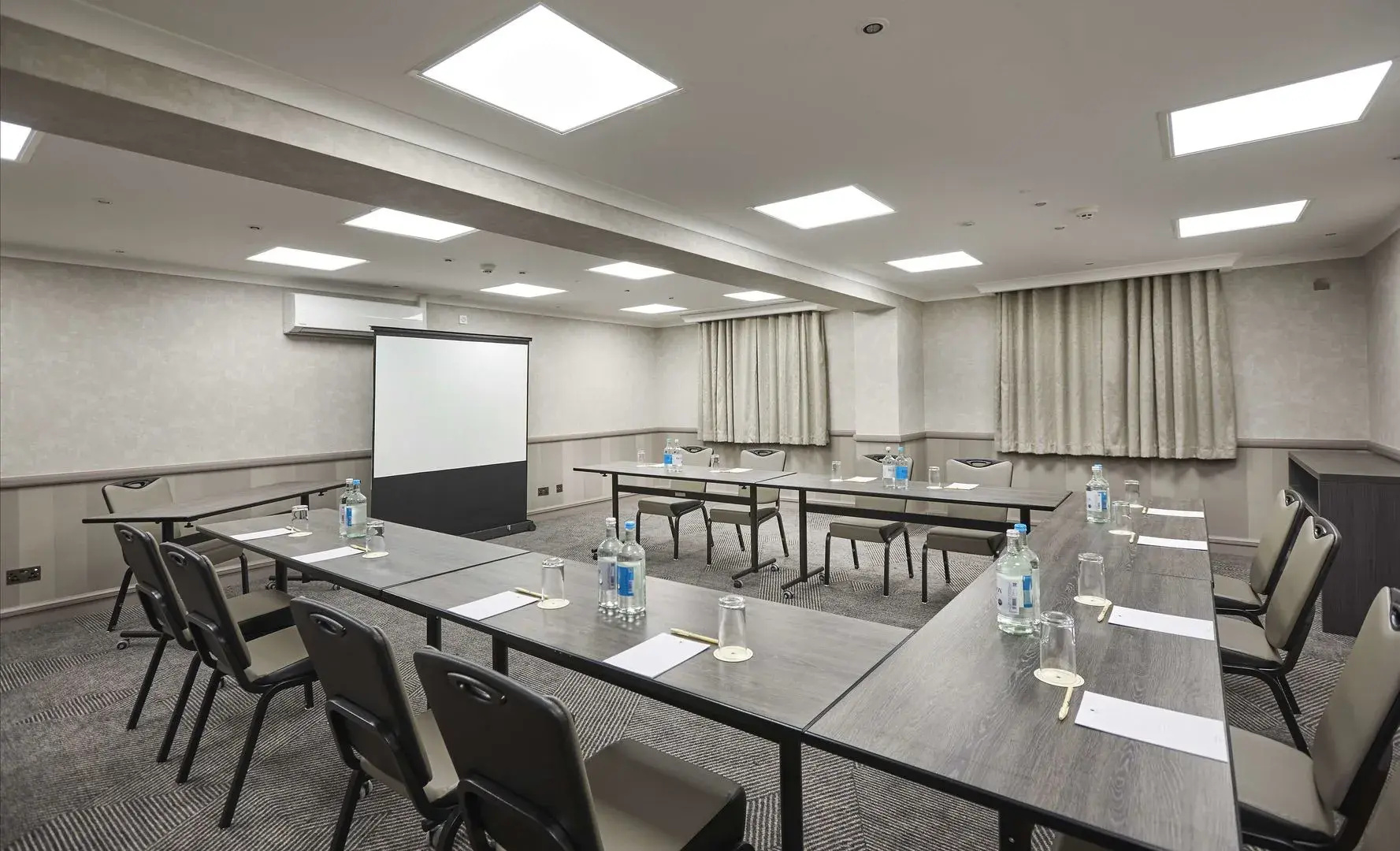 DoubleTree by Hilton Bristol North
