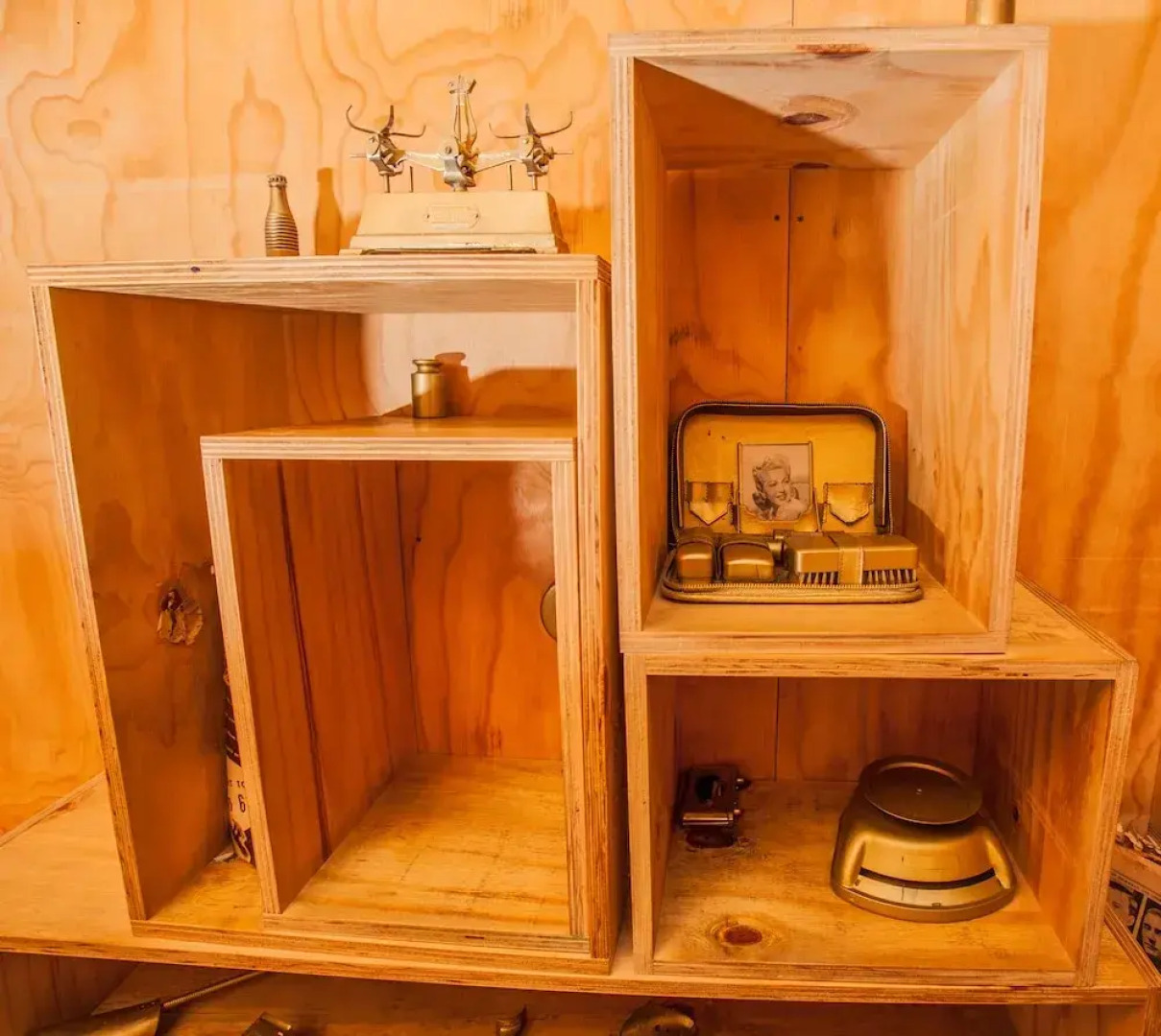 12 Decades Art Hotel