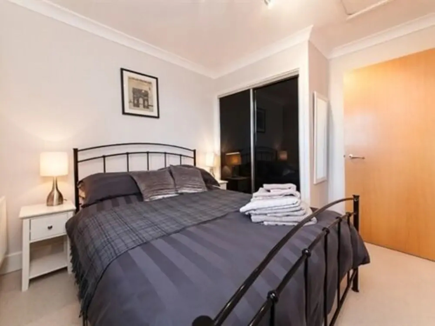 CB1 Apartments