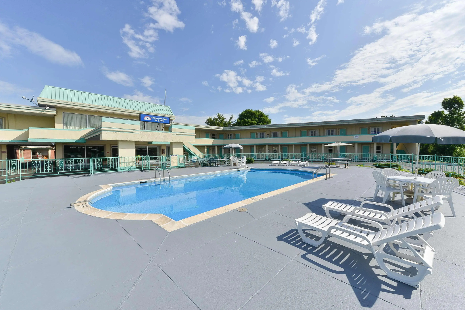 Americas Best Value Inn & Suites South Boston
