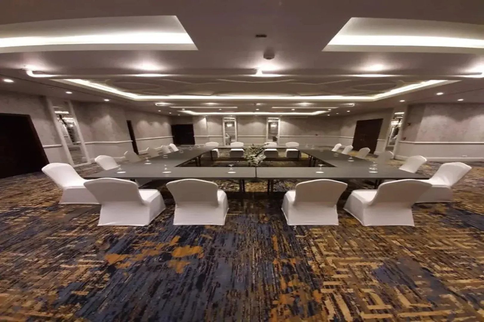 Porto Said Hotel & Spa