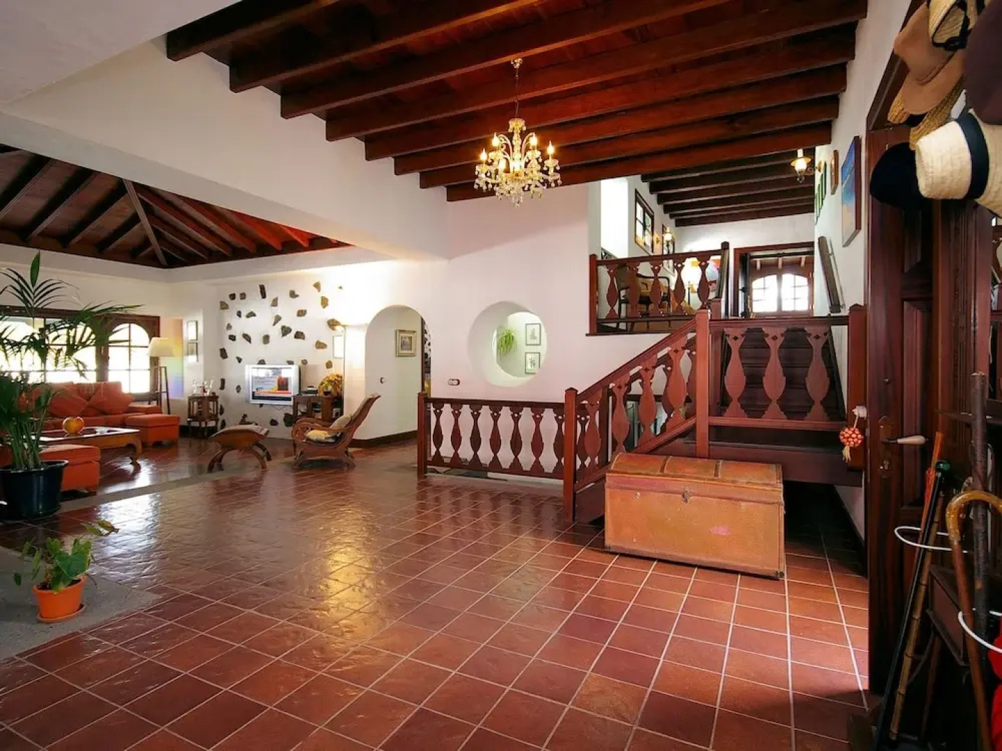 Comfortable Villa in Haría With Swimming Pool