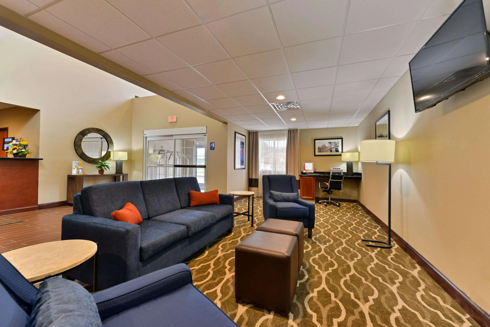 Days Inn & Suites by Wyndham Manheim Lebanon