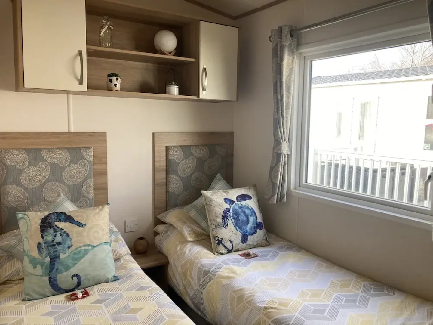 Luxury Pet Friendly Hot Tub Breaks at Tattershall