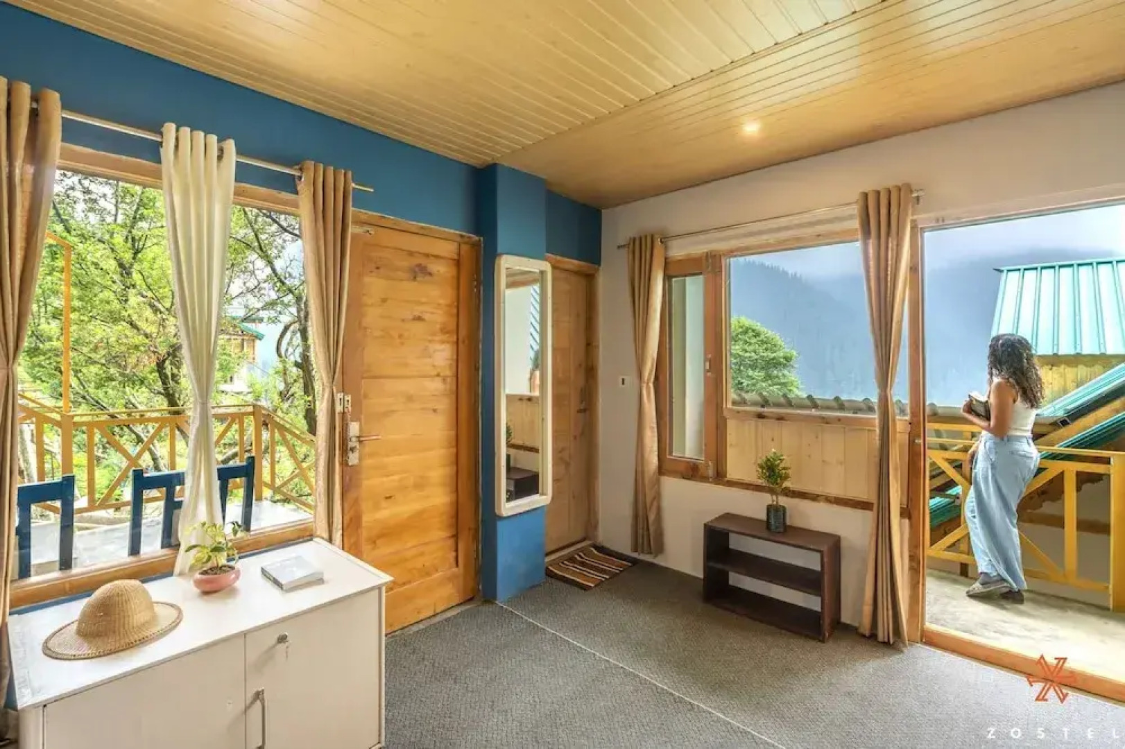 Zostel Shoja - Jibhi