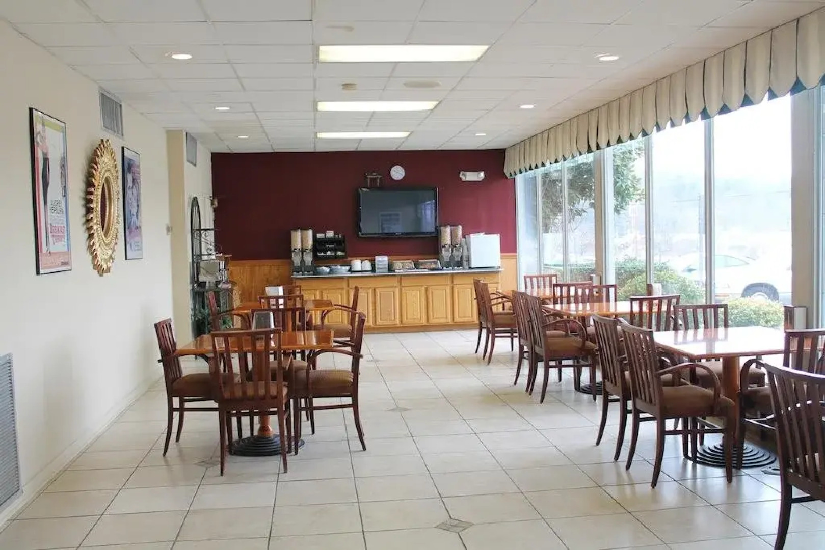 Red Carpet Inn Lenoir