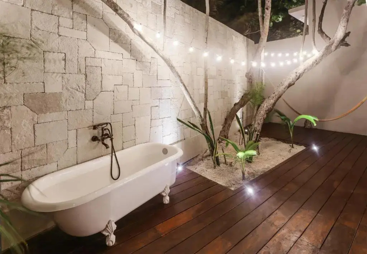 Lula Tulum, a Small Luxury Hotel