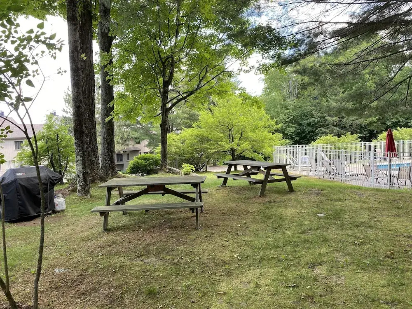 14 Snowside 2 Bedroom Condo by RedAwning