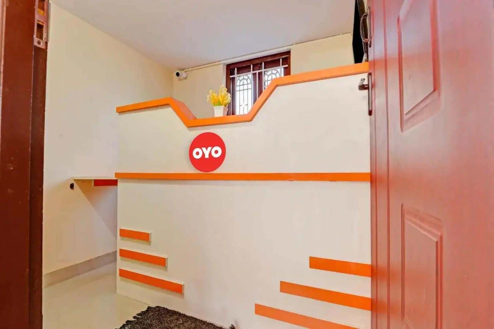 OYO Flagship 702142 Hotel Everest Grand