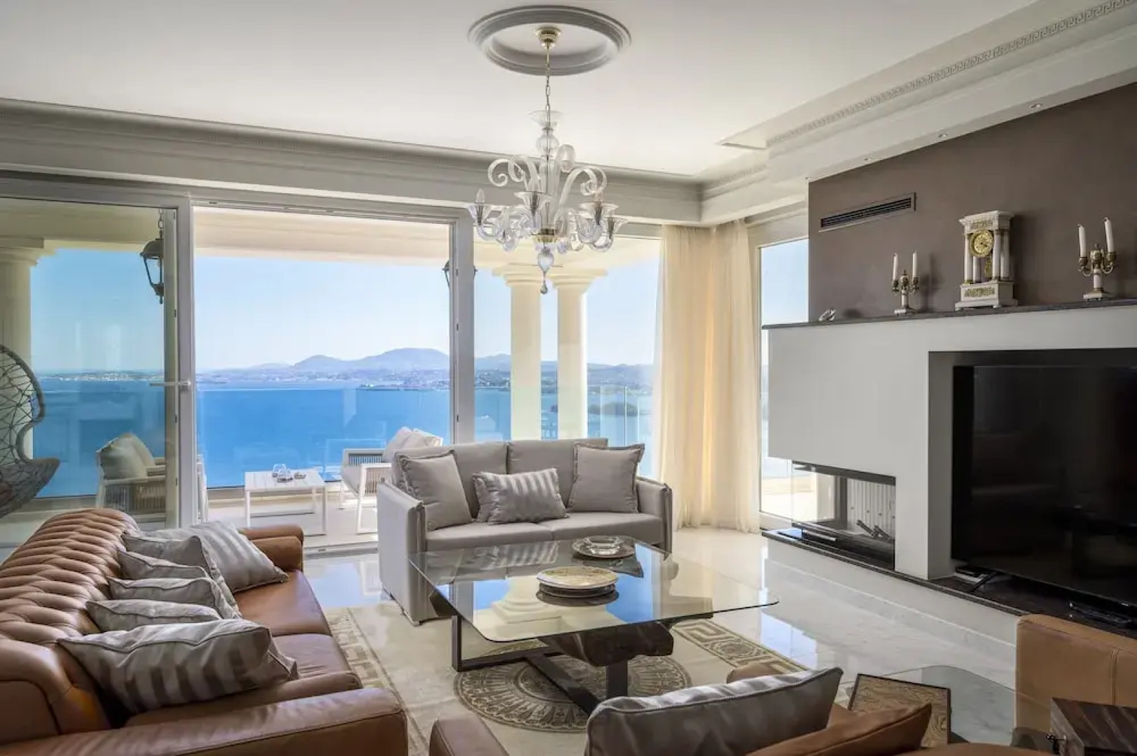 Villa Monte Leone by Konnect with Pool, Hot Tub, Spa Room & Stunning Seaview