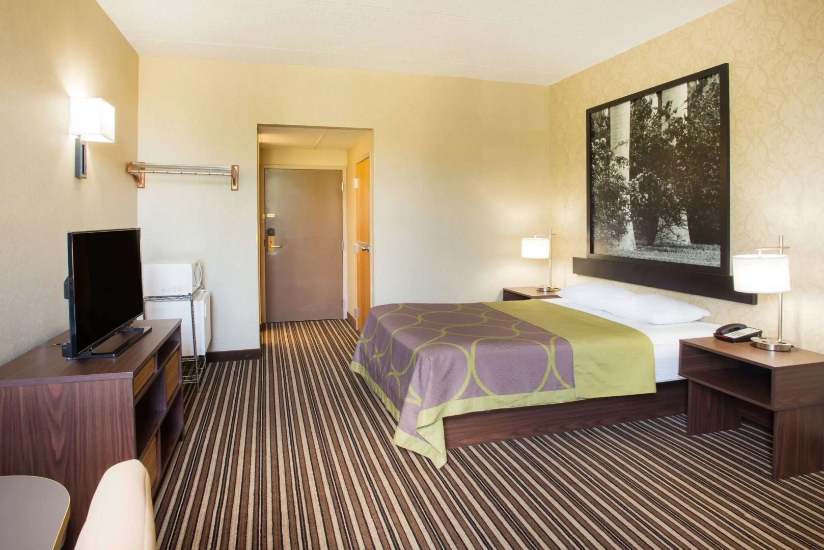 Super 8 by Wyndham Plattsburgh