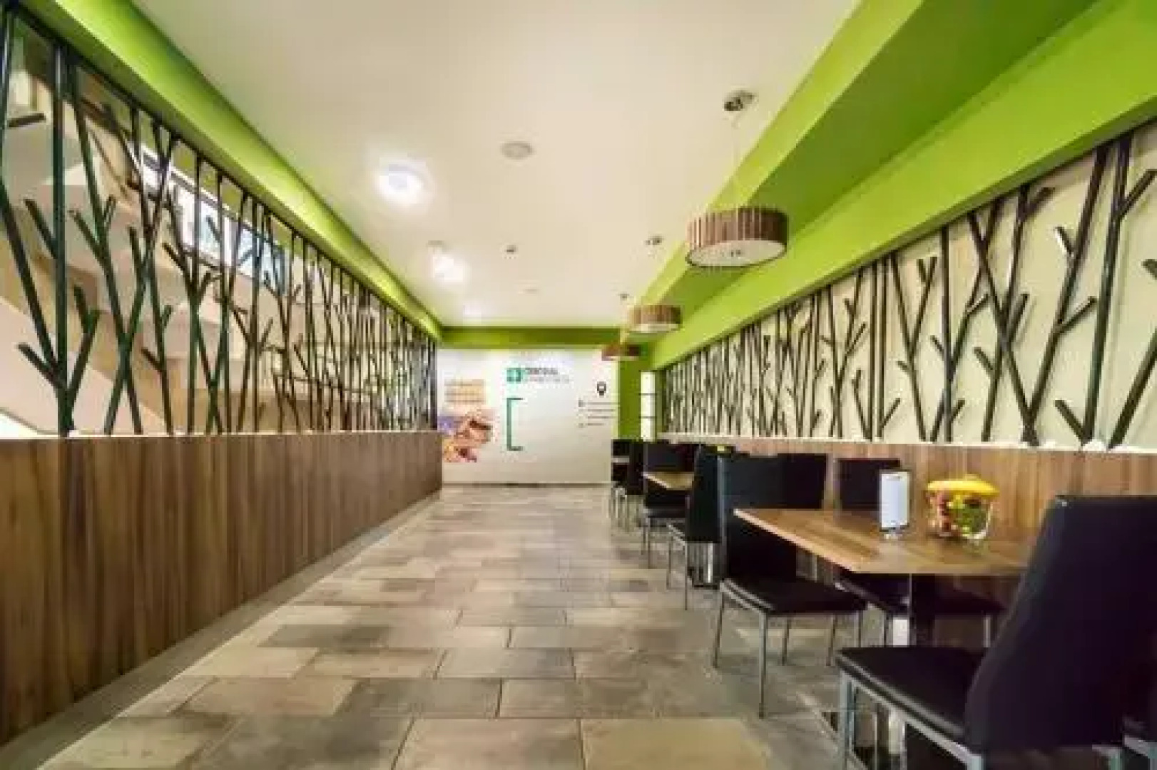 Central Hotel, Fitness and Spa